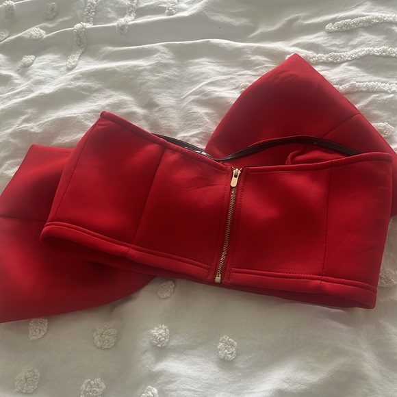 Cute red bow top❤️💘💕 - Picture 3 of 3